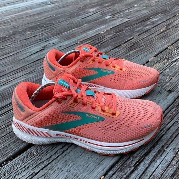 BROOKS ADRENALINE GTS 22 - Women’s Running Shoes - SIZE 9 - Picture 5 of 11
